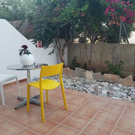 Ground Floor Studio Paphos Exterior foto